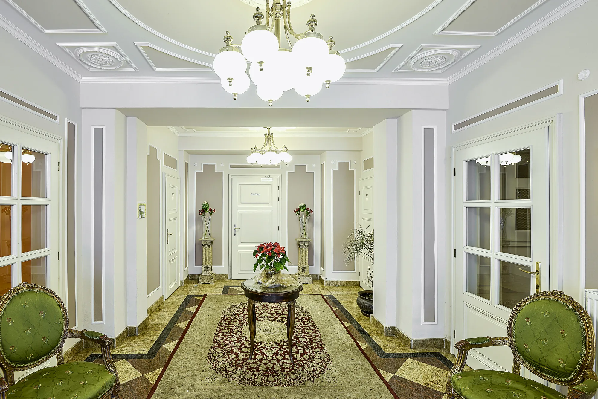 Výběr jídel na snídaňovém bufetu v Boutique Hotel Romanza